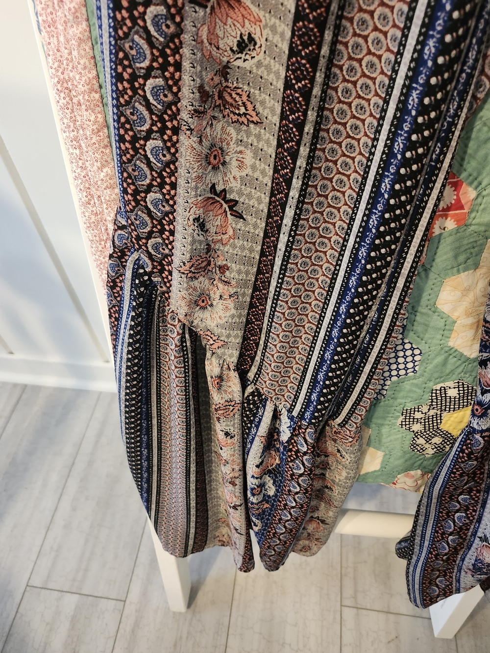 Boho Floral Stripe Wide-Leg Pants - Navy & Cream - Picture 2 of 3